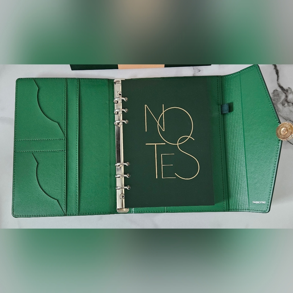 A5 Binder Notebook w/ Magnetic Snap Closure & Pen Set- New In Box - Picture 2 of 11